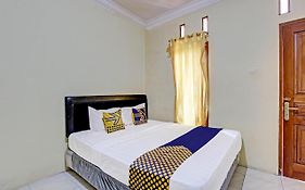 Spot On 91850 Hotel Citra Indah